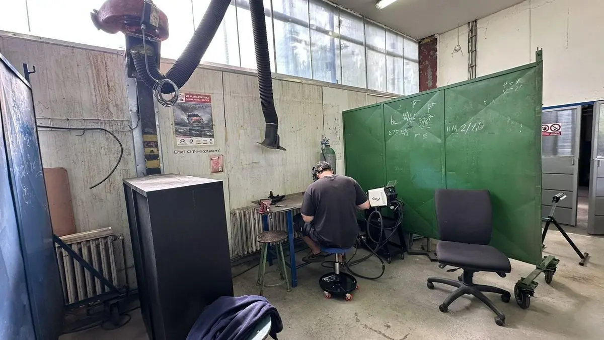 Celkový pohled na svářečskou dílnu